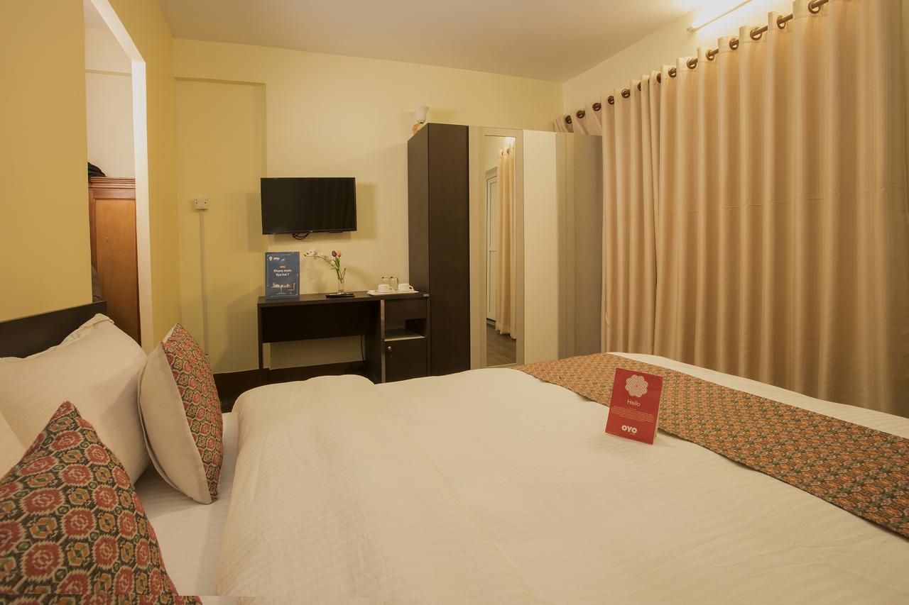 Oyo 131 Hotel Milarepa Kathmandu Exterior foto